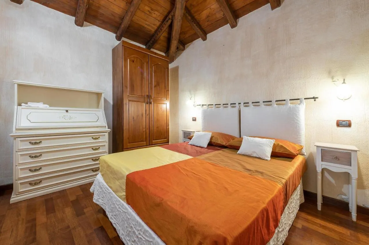 Villa Licia San Pietro 카스티아다스 이탈리아