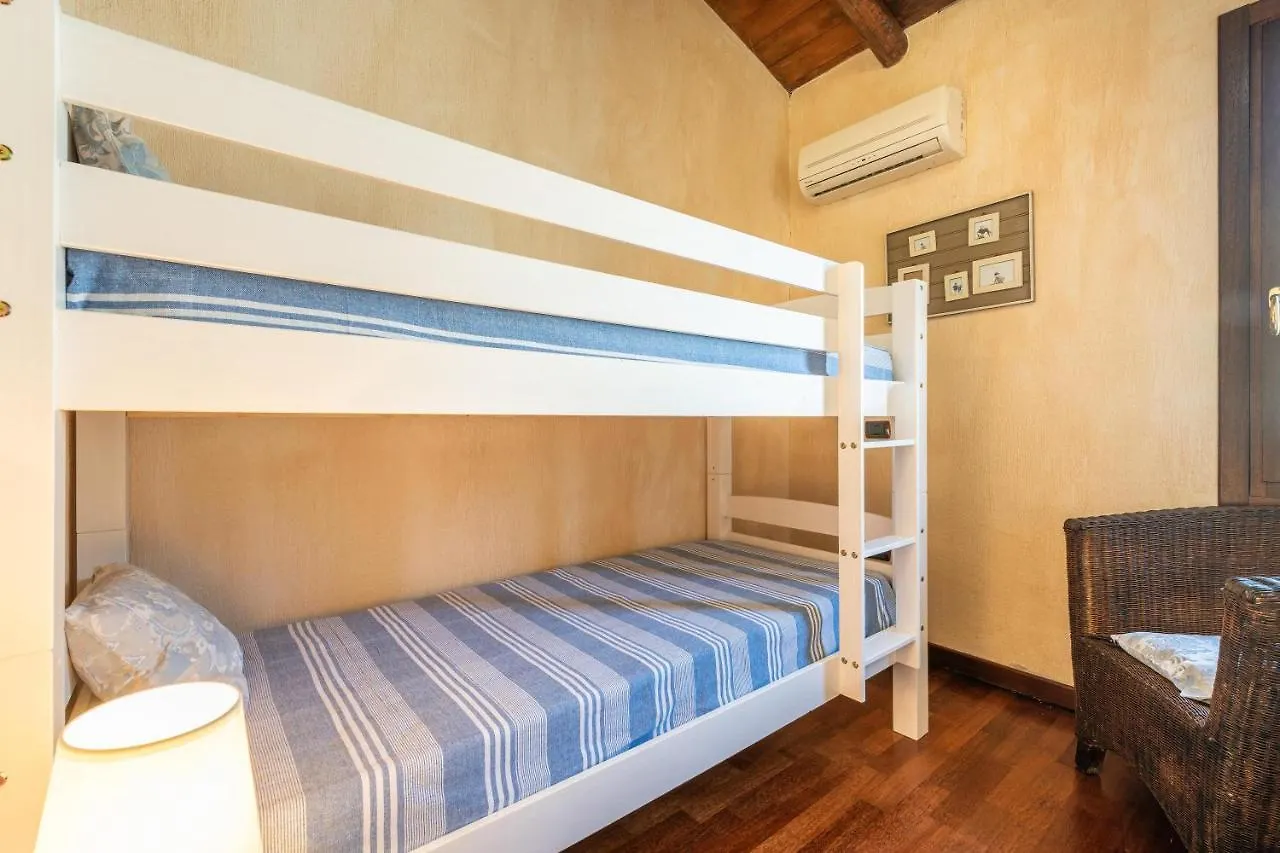 Villa Licia San Pietro 카스티아다스 0*,  이탈리아